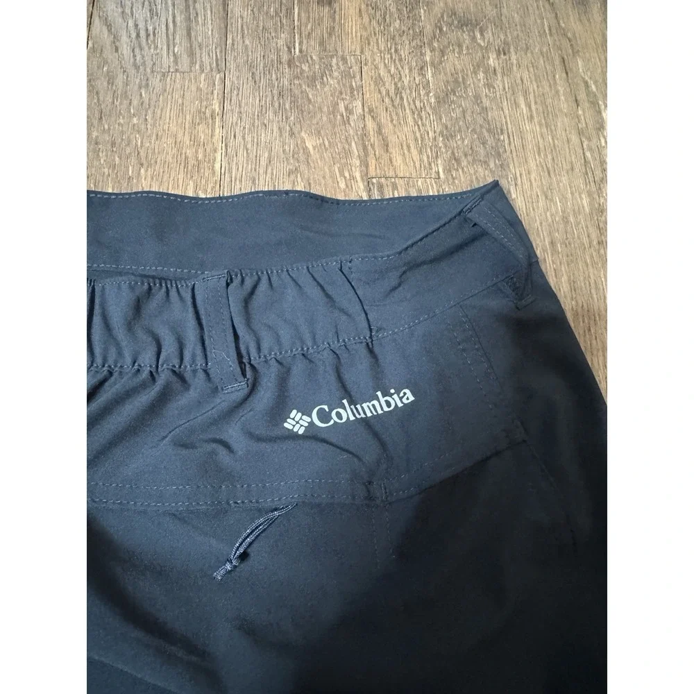 Columbia Mens 42 Black Performance Active Hiking Shorts Stretch Cargo Zip Pocket